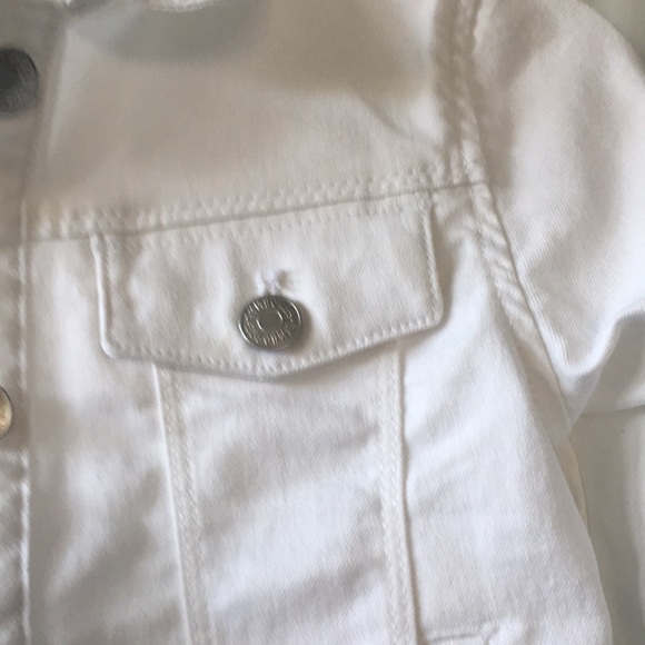 Girls whit jean jacket - Picture 2 of 3